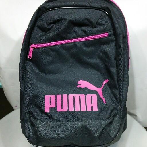 PUMA PUMA リュックサック 黒(ピンクロゴ)の通販 by ゆきばば's shop｜プーマならラクマ