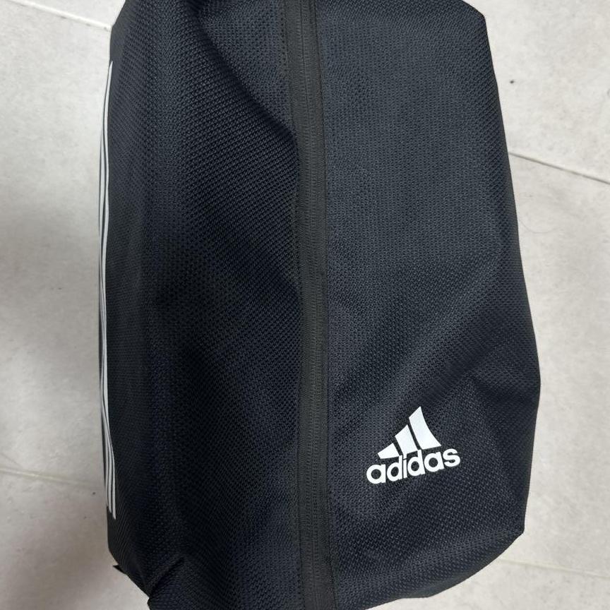 adidasシューズケース