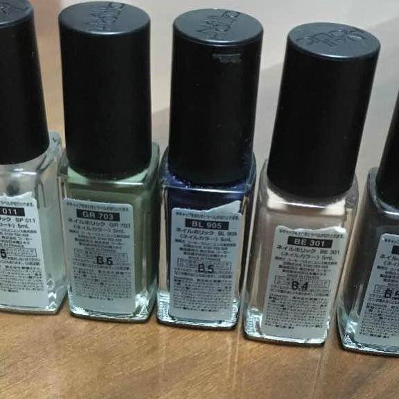 NAIL　HOLIC　マニキュア　5本セット