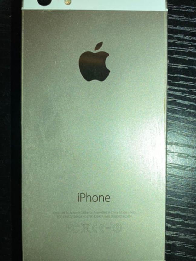 iPhone　5s　Silver　16　GB　docomo