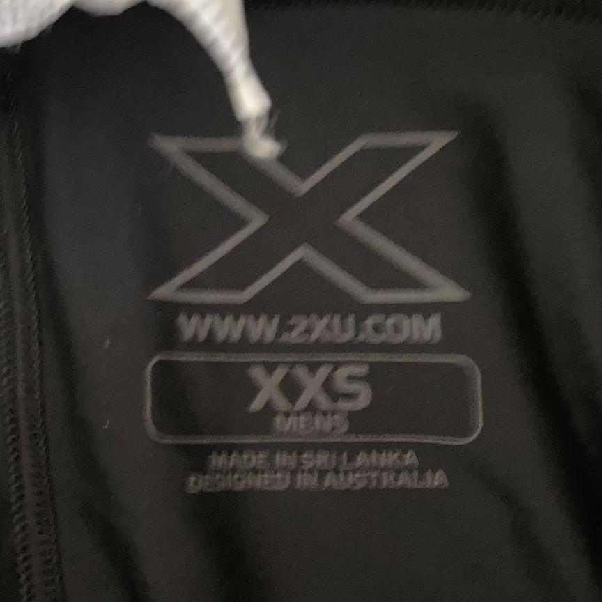 2XU　リカバリータイツ