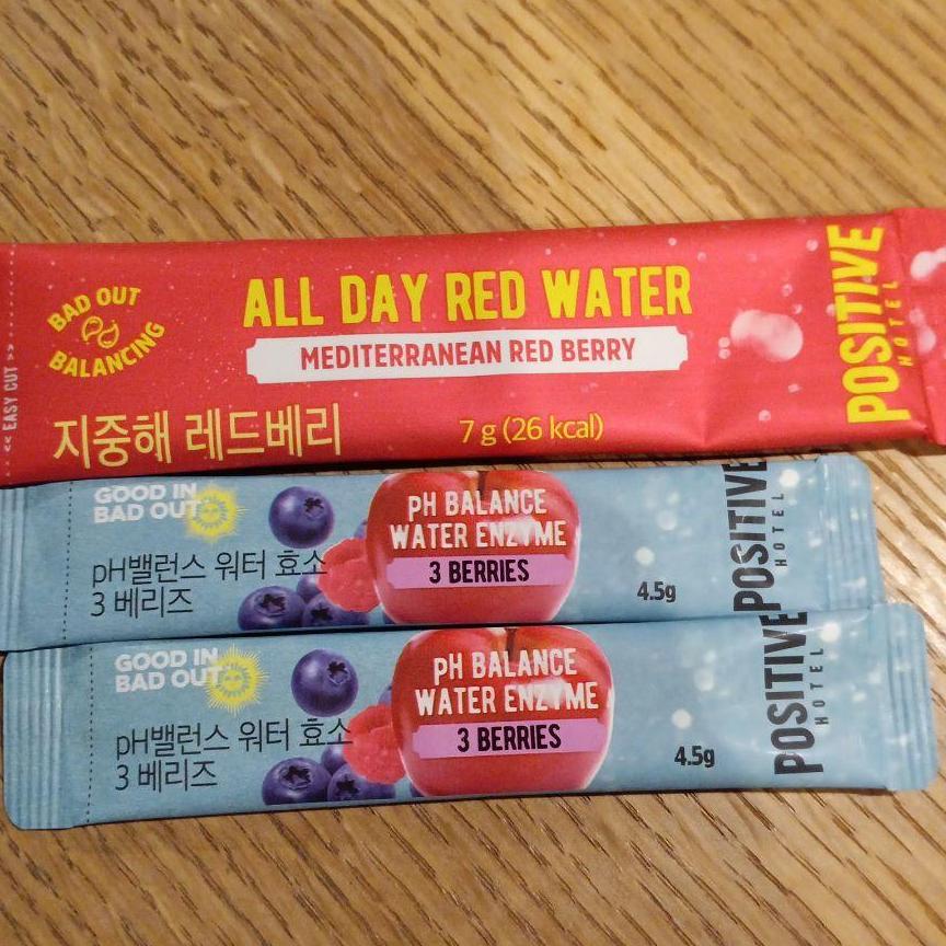 POSITIVE　HOTEL　ALL　DAY　RED　WATER　酵素ドリンク