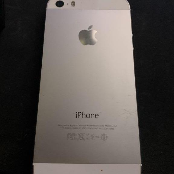 iPhone　5s　Silver　64　GB　docomo