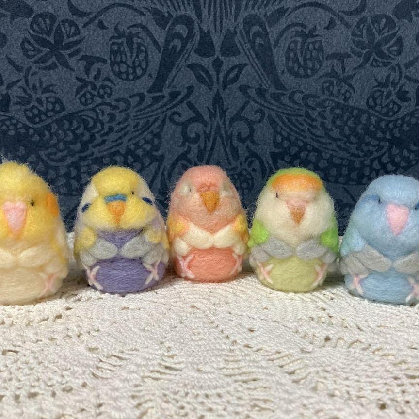 パステルカラーインコ☆お座り中ぬいぐるみ☆5点セット