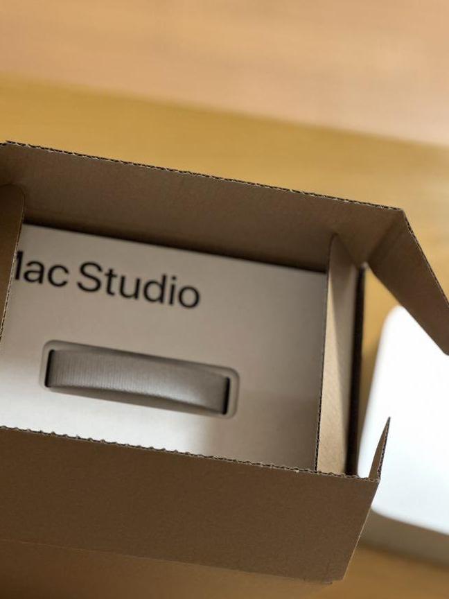 Mac　Studio　(2022)　M1max　SSD　1TB　32GB