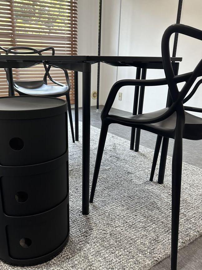 【別倉庫からの配送】コンポニビリ　3段　マットブラック　カルテル　kartell