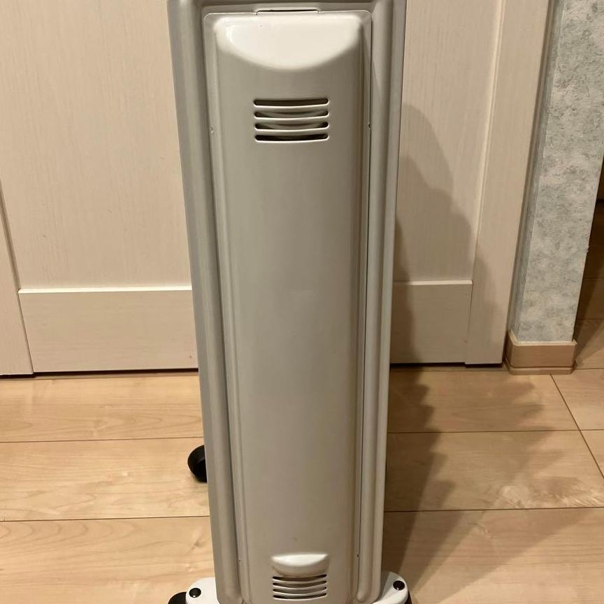 DeLonghi　オイル・ラジエターヒーター　H350812TNC