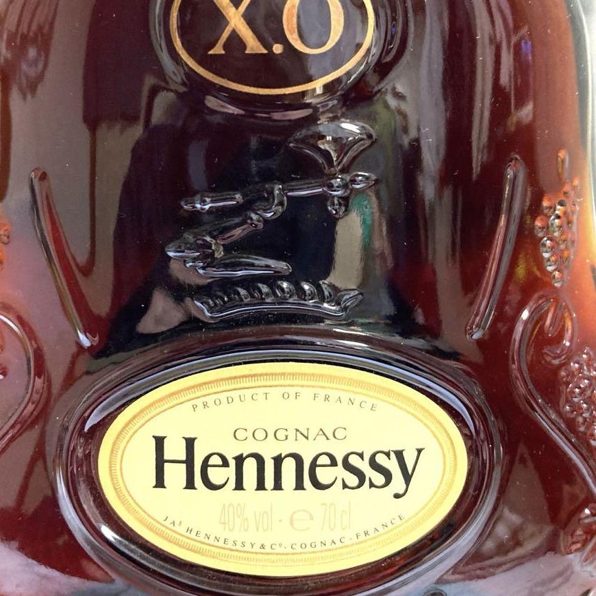 Hennessy　XO　COGNAC　ヘネシー　古酒　金キャップ　クリアボトル