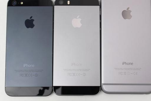 iPhone 5のブラックとiPhone 5s＆iPhone 6のスペースグレイを並べて比較してみた AppBank